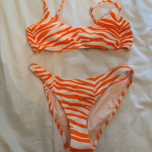 Triangl Bikini (orange zebra print)